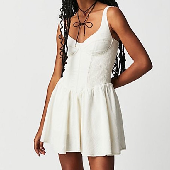 Free People Delilah Nilla Cream Shorts Skirt Romper Corset Smocked NWT New XL - Picture 11 of 11